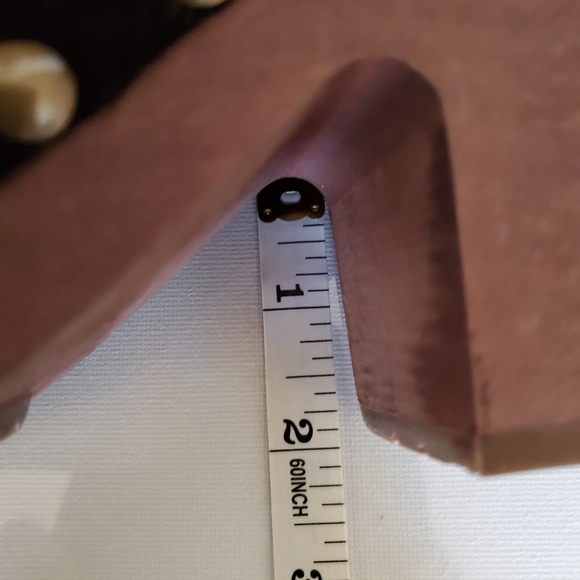 Authentic vintage Chanel Mule Clogs- like new condition - Picture 11 of 11